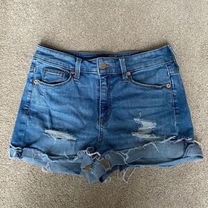 Universal Thread Distressed Medium Wash Denim Shorts Size 27
